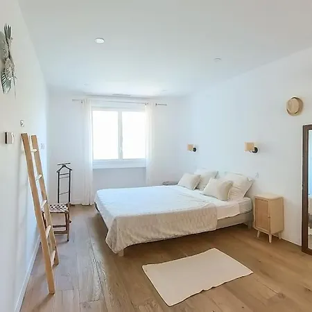 A Rosula, 2 Bedrooms And Private Terrace